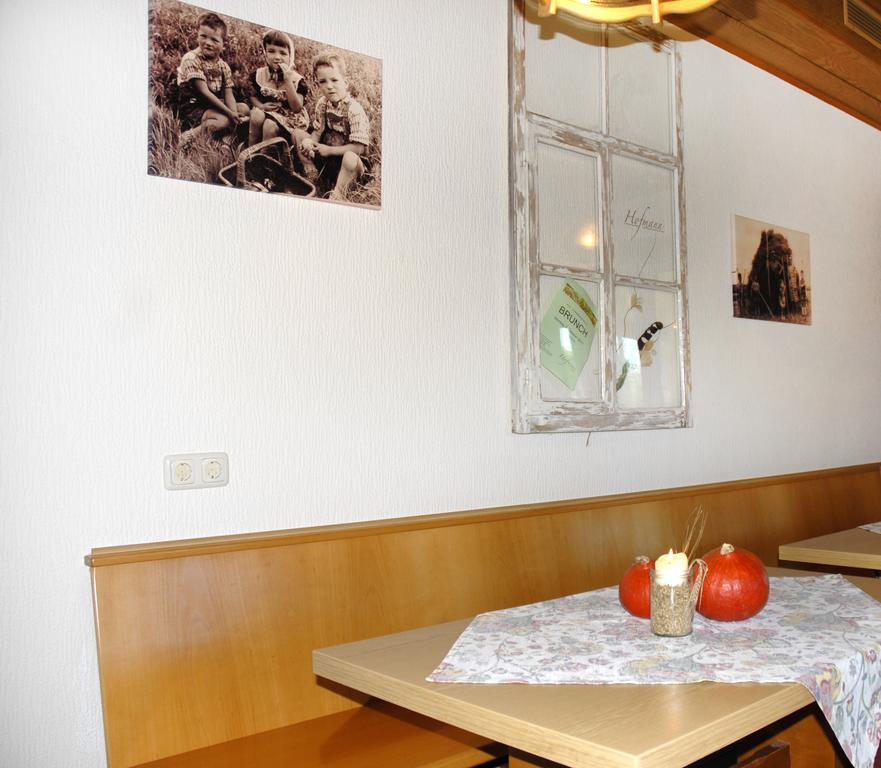 Gasthaus-Pension Hofmann Oberdachstetten Luaran gambar